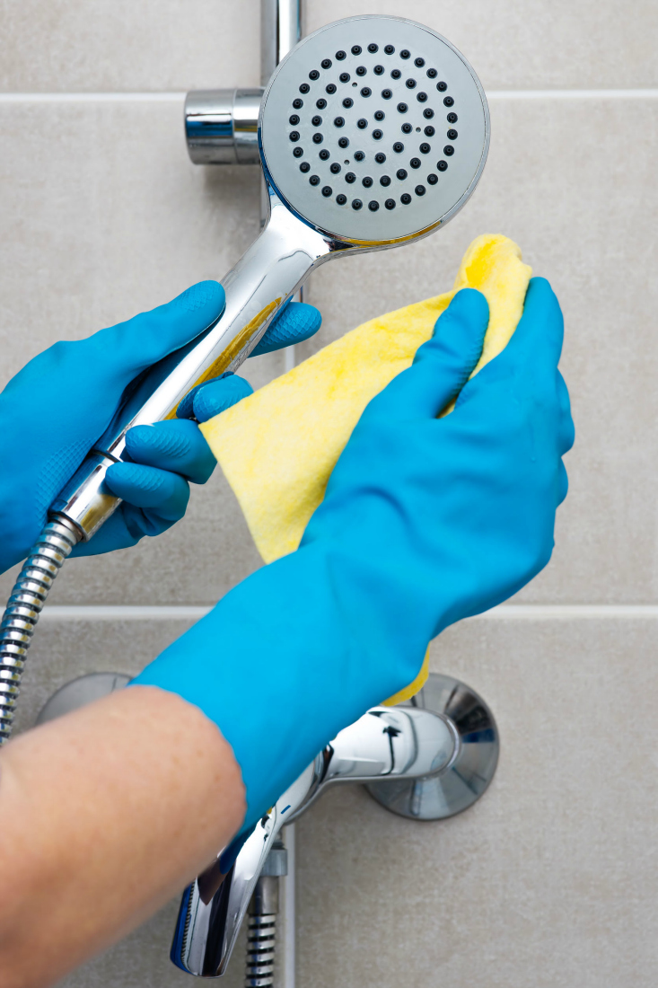 Как очистить станок для бритья от мыльного налета